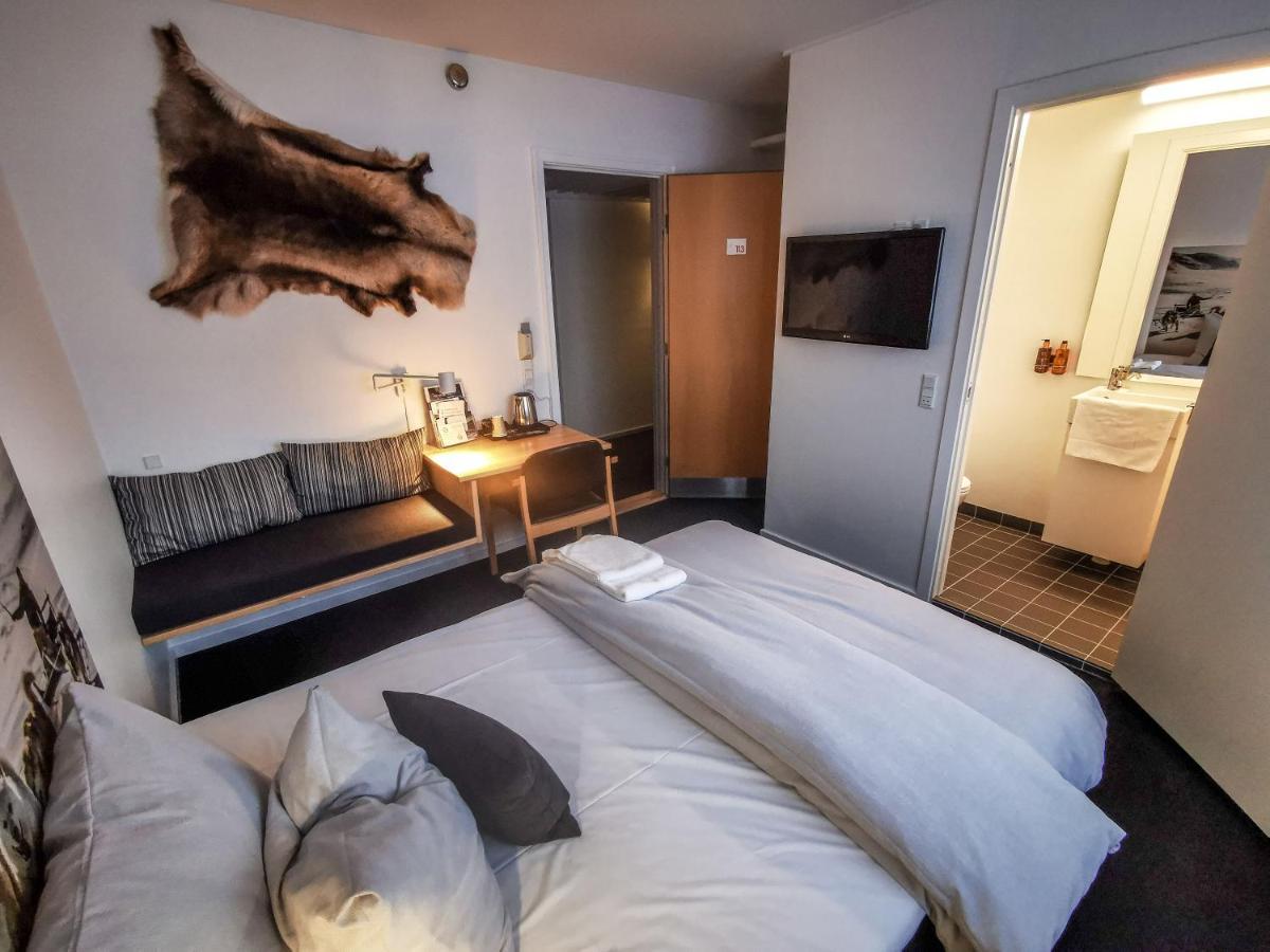 Hotel Сісіміут Екстер'єр фото